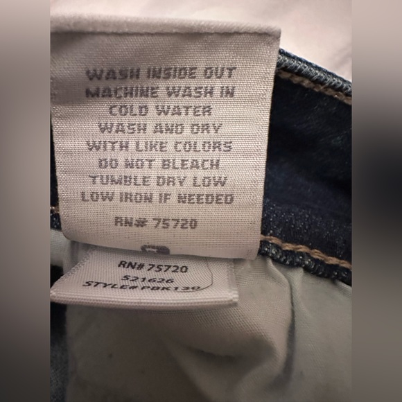 New Women’s BKE Stella Distressed 2 button Denim Cut Off Shorts, size 27 - Picture 6 of 7